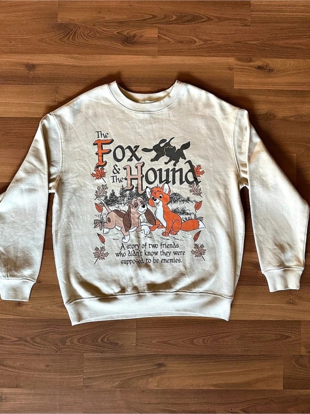 🆕 Disney Fox & Hound Graphic Sweatshirt in Cream Size Medium